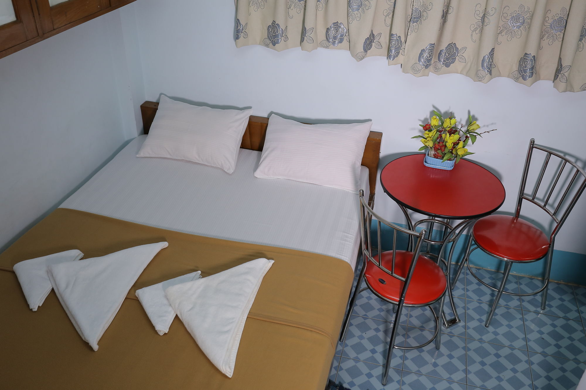 Chan Myae Thar Guest House Yangon Ngoại thất bức ảnh