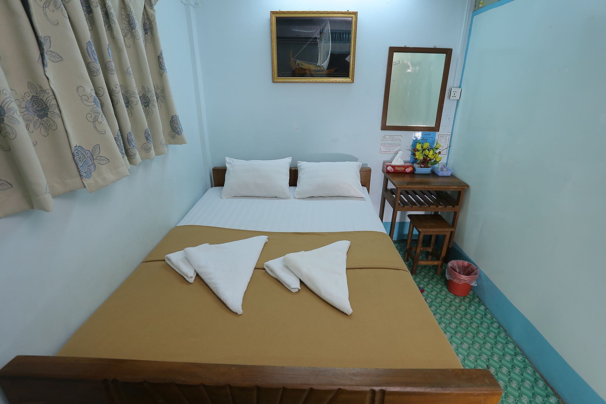 Chan Myae Thar Guest House Yangon Ngoại thất bức ảnh